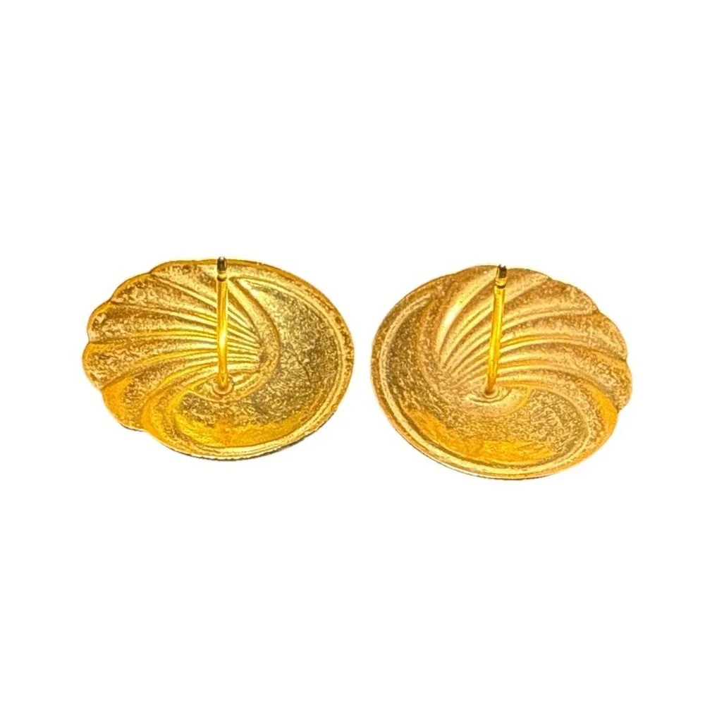 Vintage Olive Green and Gold Tone Stud Pierced Earrings J15-15